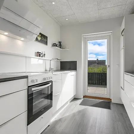 Dom wakacyjny Fully Renovated W Terrace Free Wifi Sj439 Harboør